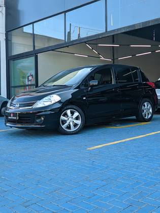 NISSAN TIIDA 1.8 SL 16V FLEX 4P MANUAL NISSAN TIIDA 1.8 SL 16V FLEX 4P MANUAL